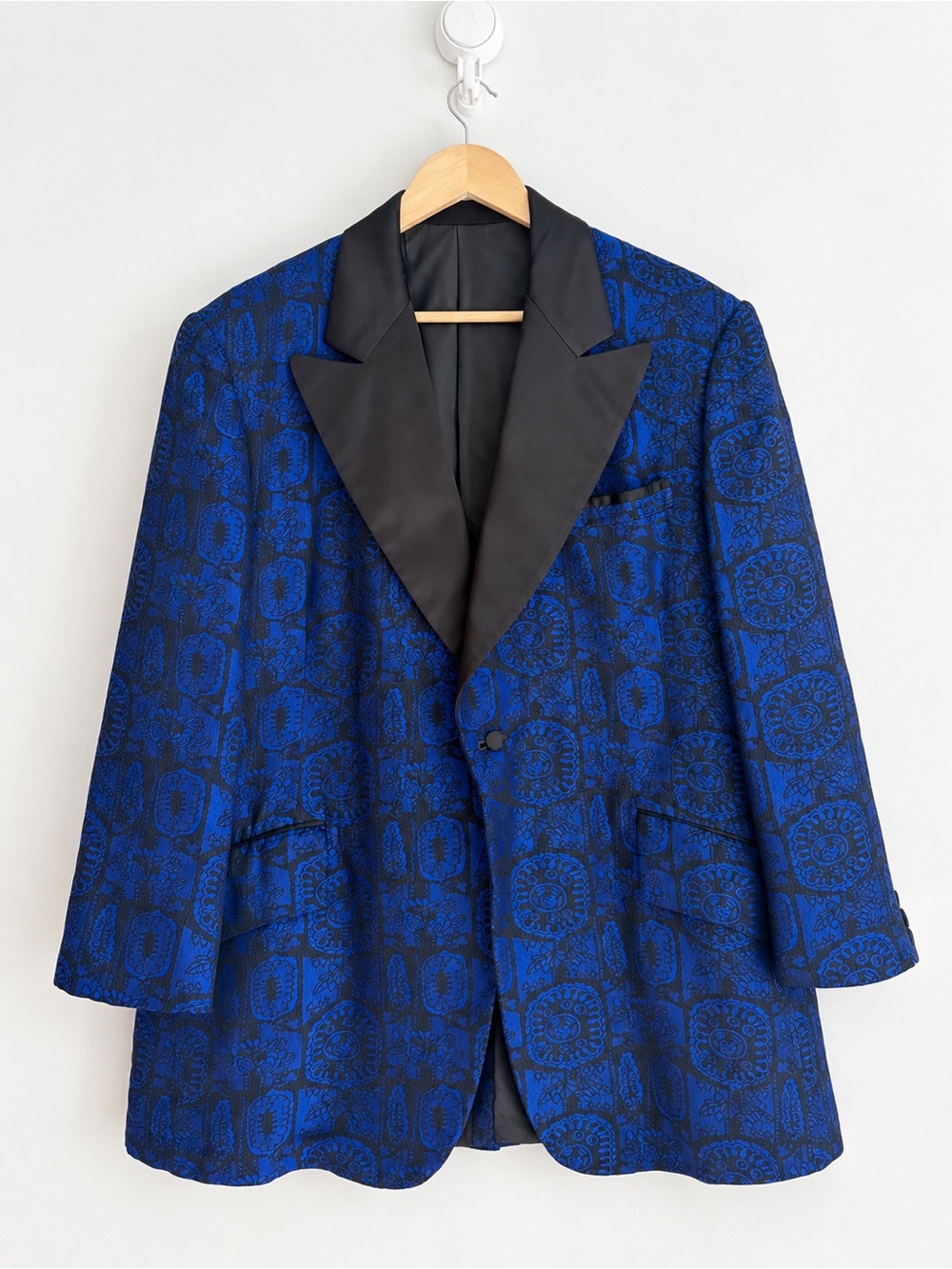 Vintage 1960s Simpsons Blue Satin Jacquard Smoking Dinner Jacket L